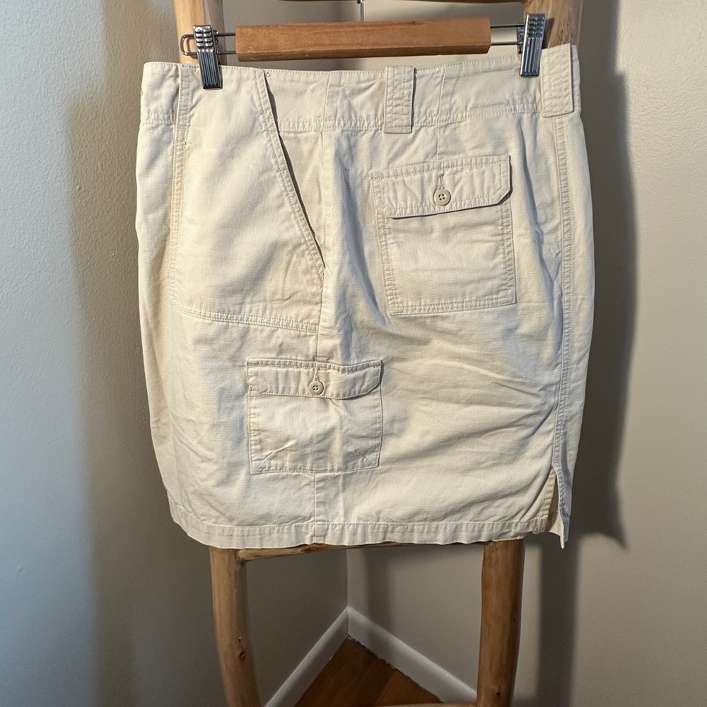 Eddie Bauer Cream Cargo Skirt Size 6 - Picture 3 of 6